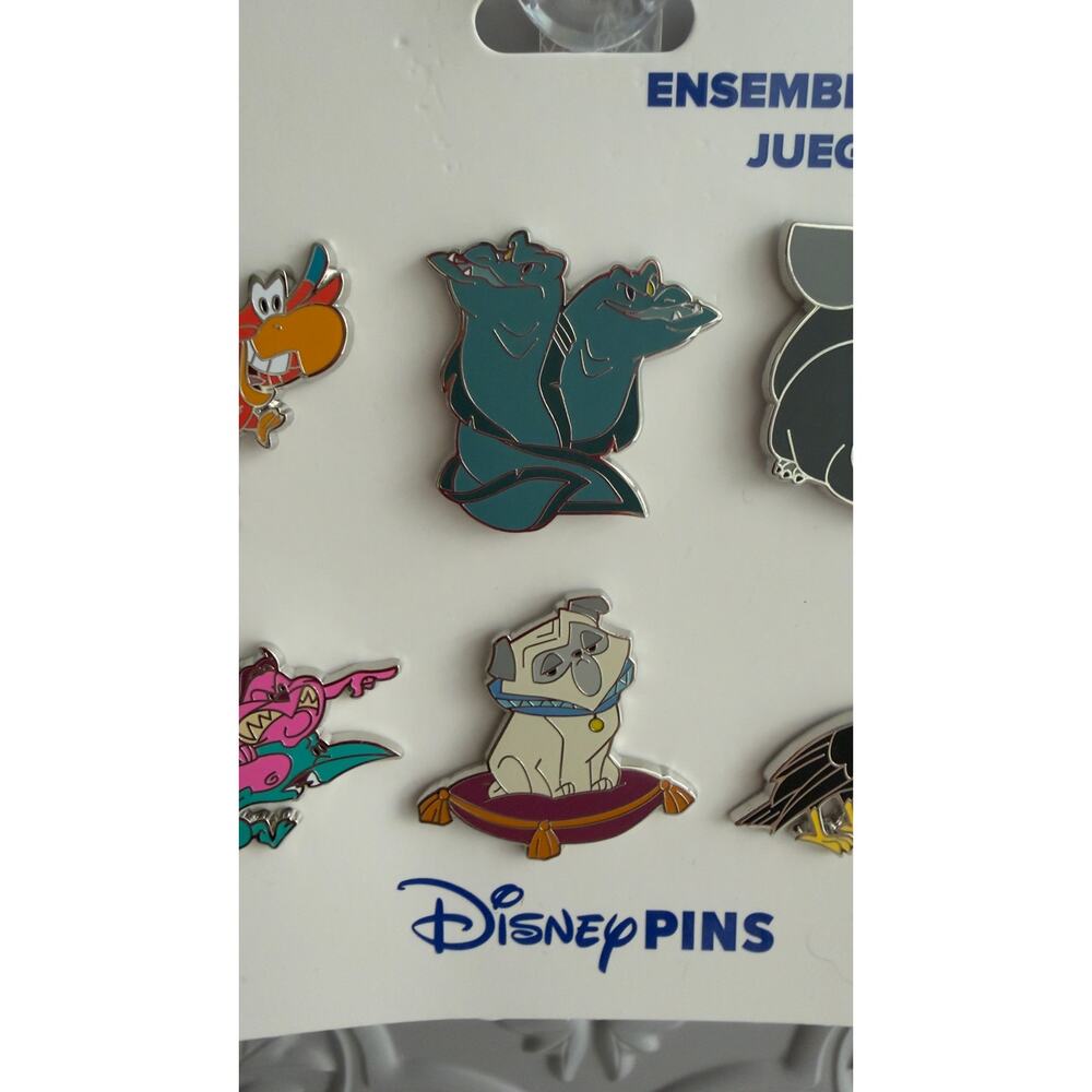 Disney Parks Villains Sidekicks 6 Pin Set NEW - Picture 3 of 4